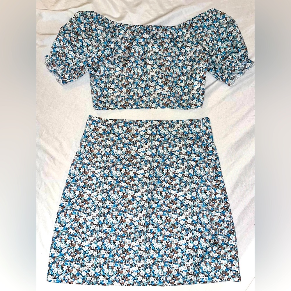 SHEIN 2 Piece Floral Set